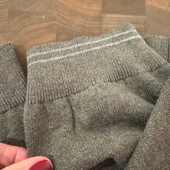 Tommy Bahama Charcoal  Gray Quarter-Zip Sweatshirt - Picture 5 of 6